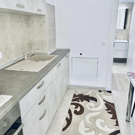 Conest Studio Ιάσιο Εξωτερικό φωτογραφία